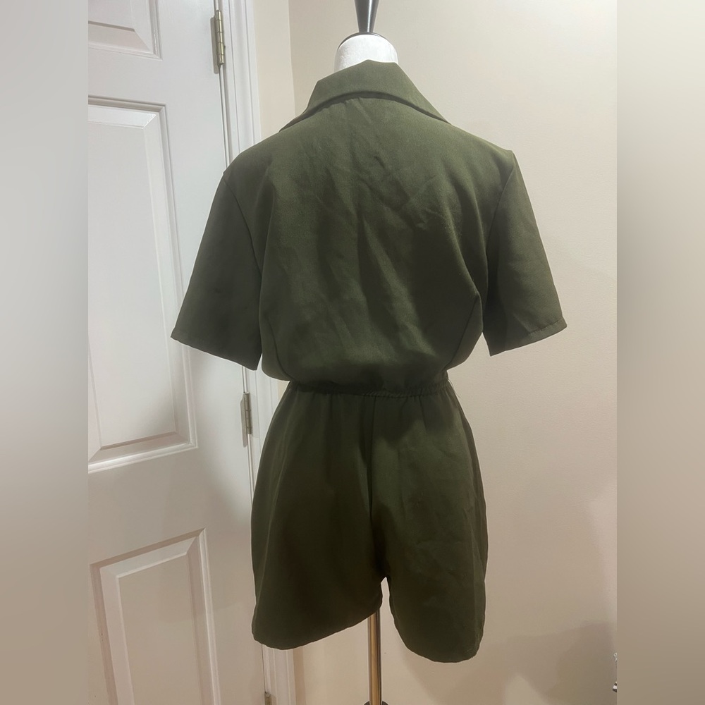 💔 Olive Green Utility Romper – “No More I Love Yous” 💔 - Picture 5 of 6
